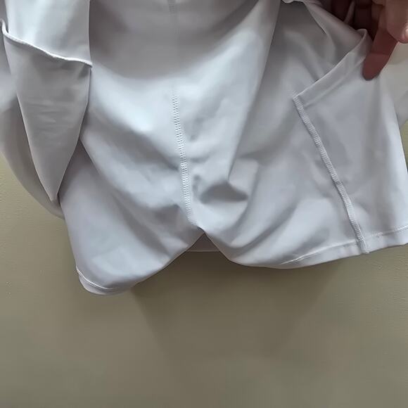 Beach Riot NWT Back Cutout Sage Mini Dress/skort Athletic White Black Size Small - Picture 4 of 9